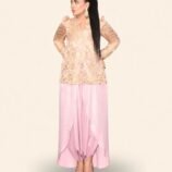 Gul-Kari Modern Mandarins & Draped Shalwar – Chic Festive Fusion in Tea Rose & Gilded Gold